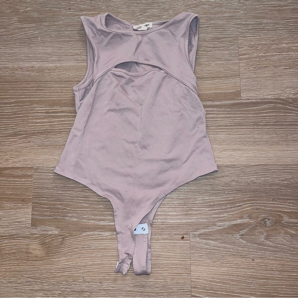 MOA MOA tan bodysuit with cut out top
